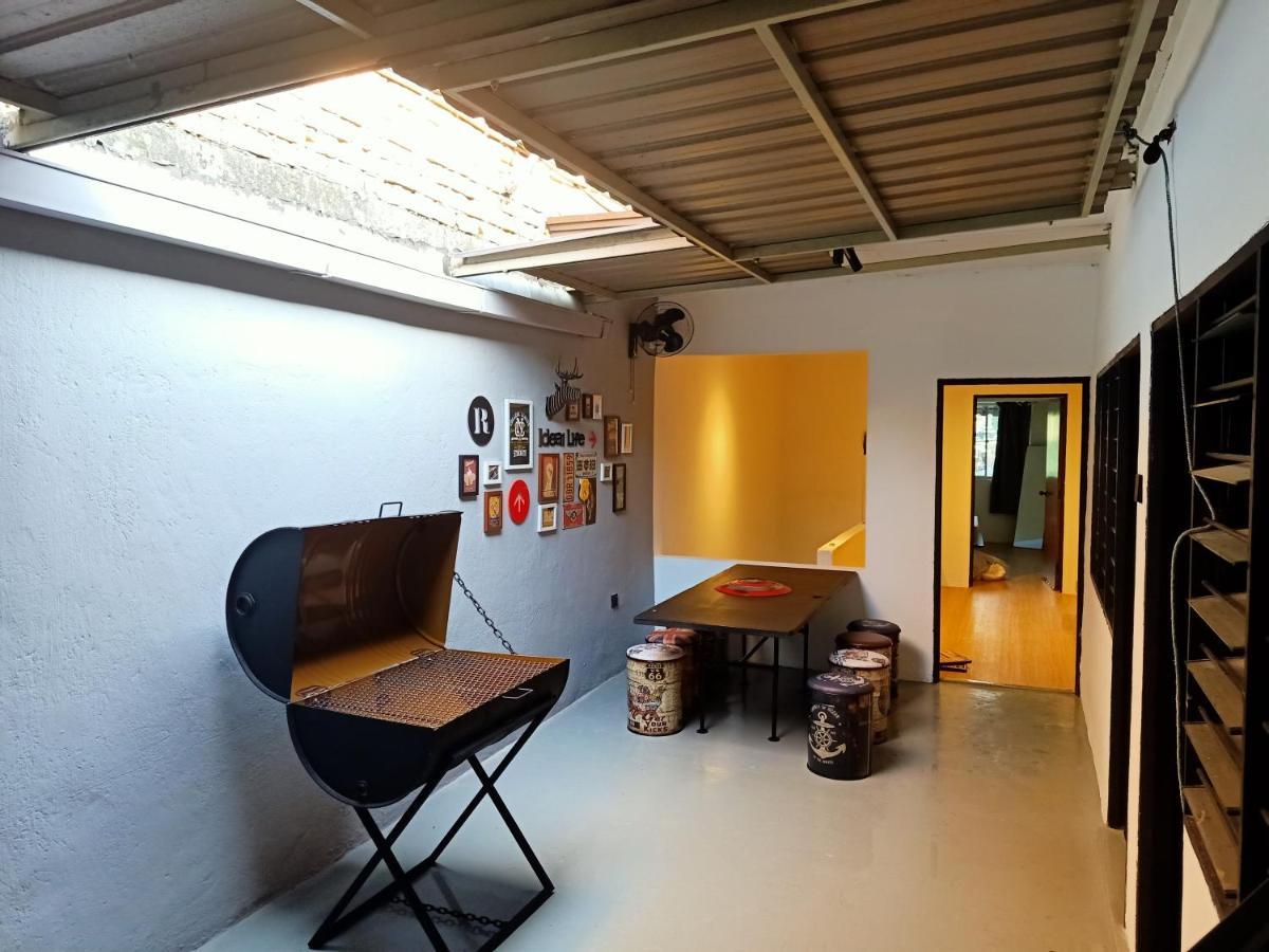 Cozy Homestay With Karaoke System & Pool Table 쿠알라룸푸르 외부 사진